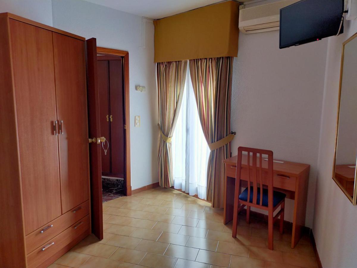 Casa Pepe Hostel Tauste